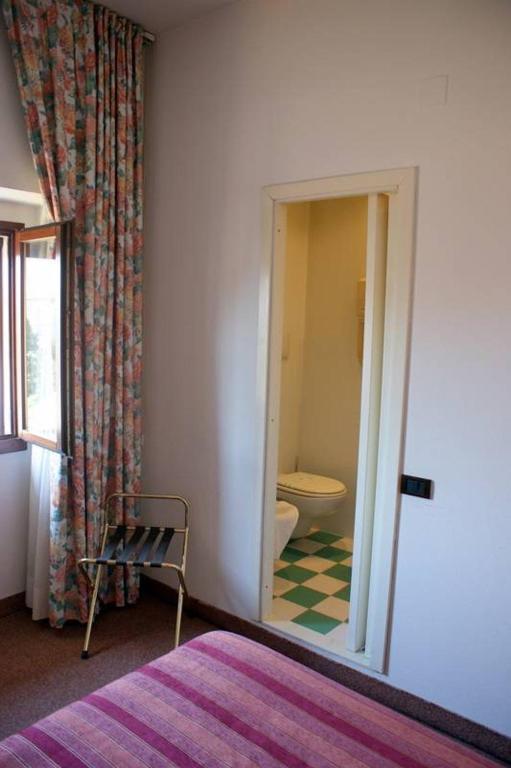 Hotel Il Pino Garlasco Room photo