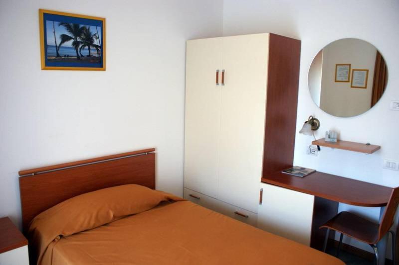 Hotel Il Pino Garlasco Room photo